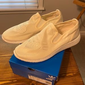 Cream boost slip on Human Made